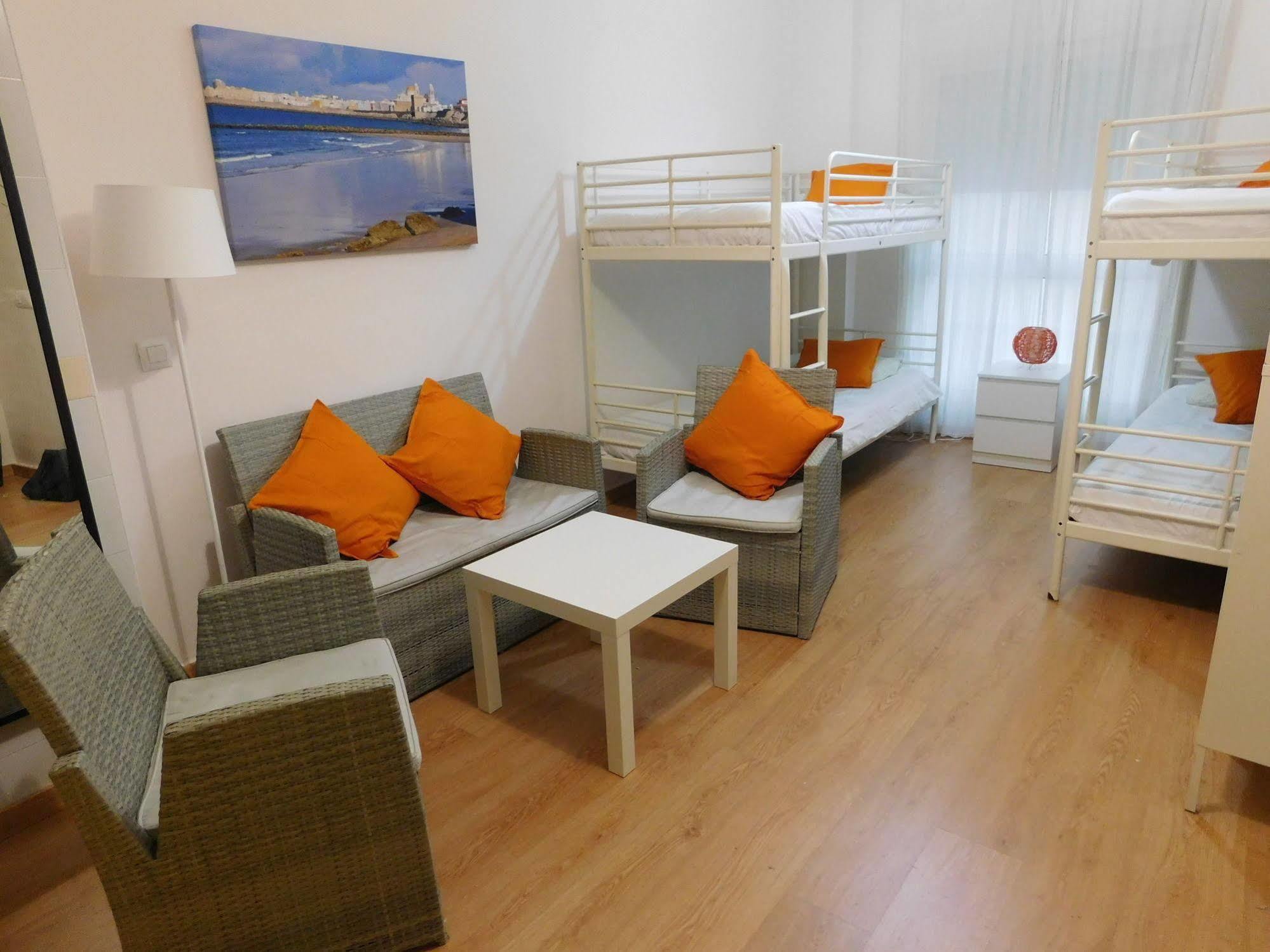 Cadiz Inn Backpackers 外观 照片